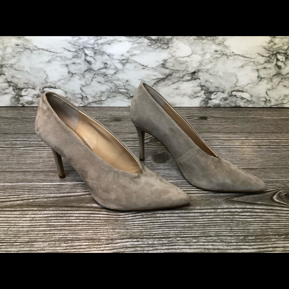Vince Camuto Taupe Heels - Picture 2 of 6